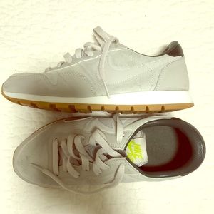 Nike Internationalist